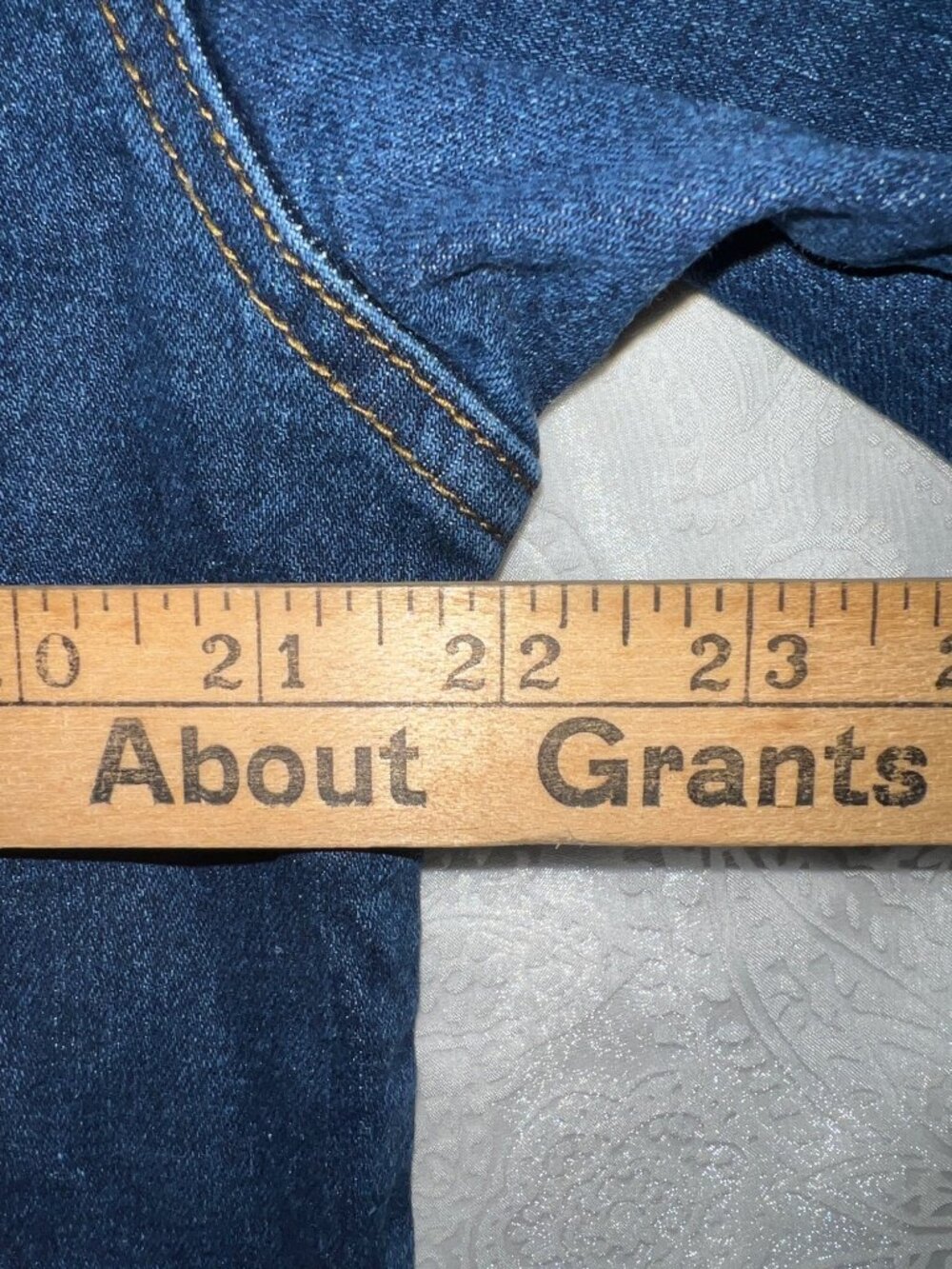 Fashion Denim Blue Jacket With Button Closure & Pockets Small NWT - Picture 5 of 8